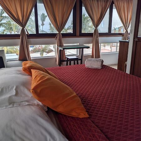 Sun Island Hotell Puerto Villamil Eksteriør bilde